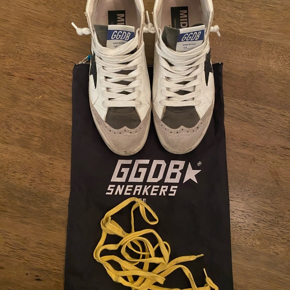 Golden Goose Mid Stars - Picture 2 of 3